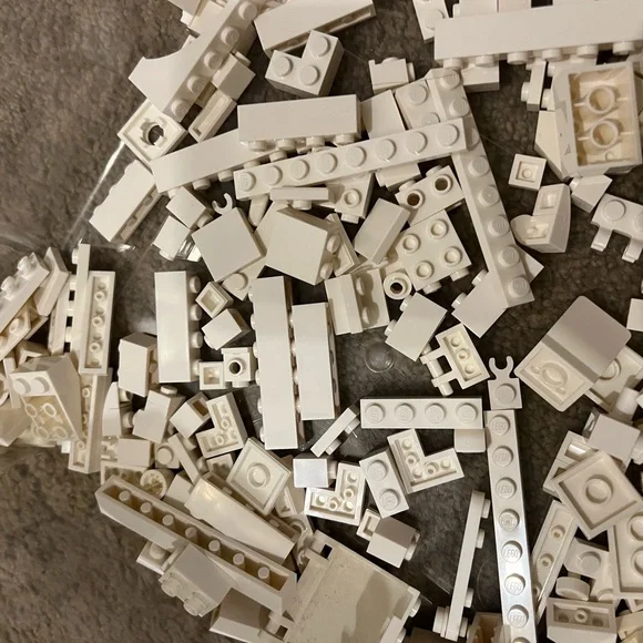 LEGO Small And Medium White Accessories , Spare Parts And Brick Pieces.1lbs - Picture 9 of 10